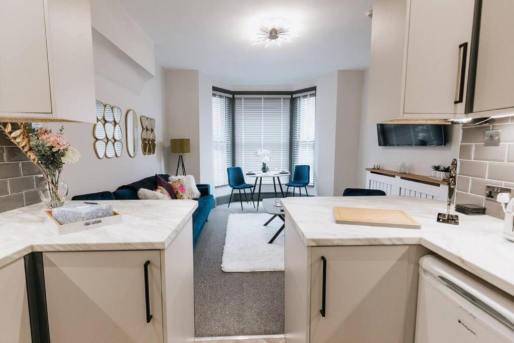 Grove House No.07 - Luxury Apartment Close To The Llandudno Beach Esterno foto